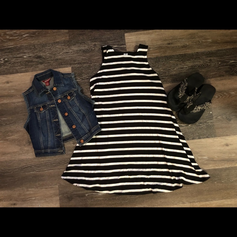 Arizona  jean co. cropped jean vest